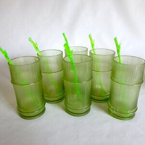 BAMBOO SHAPED GREEN PLASTIC DRINK COCKTAIL GLASS TUMBLER SET + STIRRERS (NEW)